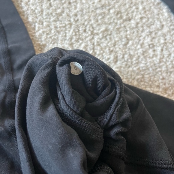 Lululemon align black textured leggings, size 6 - Picture 7 of 7